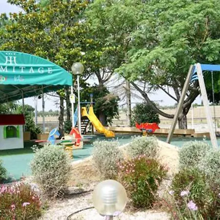 Hermitage גלאטינה