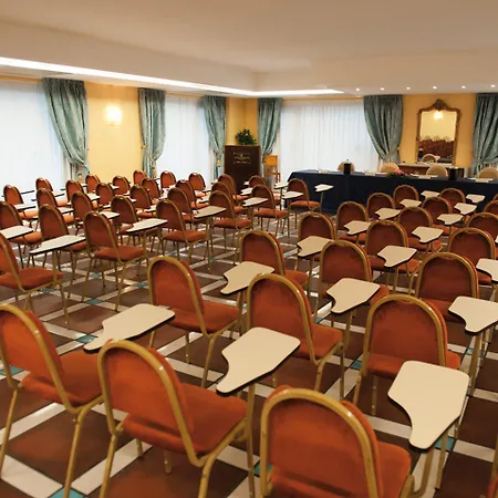 Hermitage מלון גלאטינה