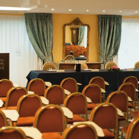 Hermitage גלאטינה