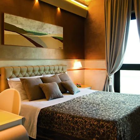 Hermitage גלאטינה