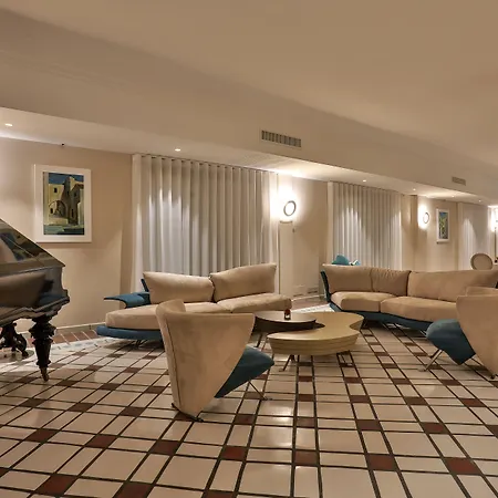 Hermitage מלון 4*