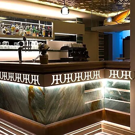 Hermitage Hotel 4*
