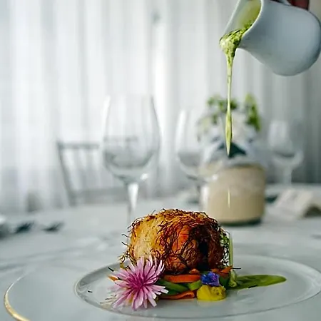 Hermitage Hotel 4*