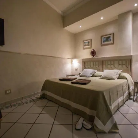 Hermitage גלאטינה